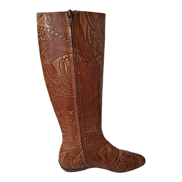 Salvator Ferragamo leather engraved flat boots Made in Italy - Picture 3 of 13